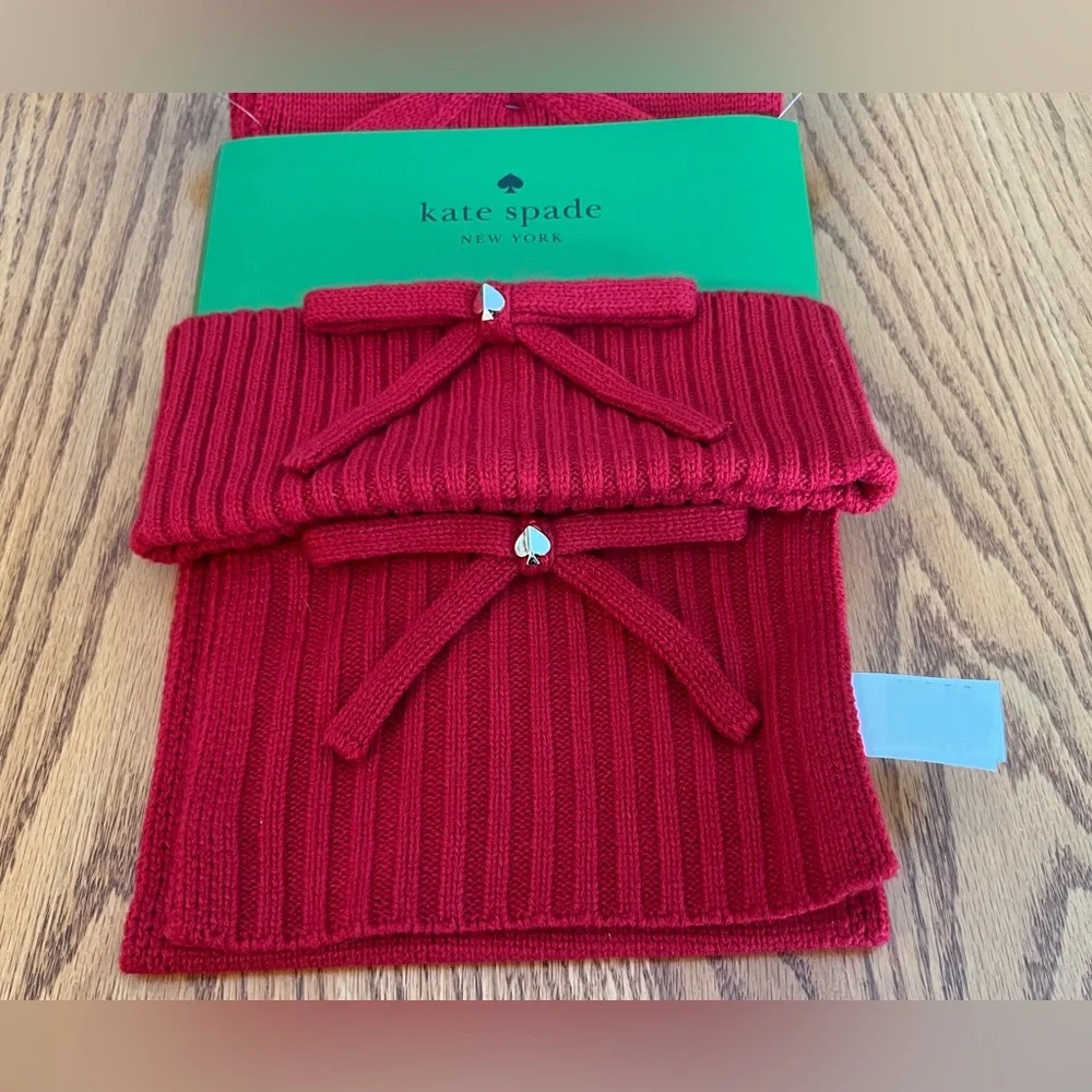 Kate Spade Red Hat & Scarf Set